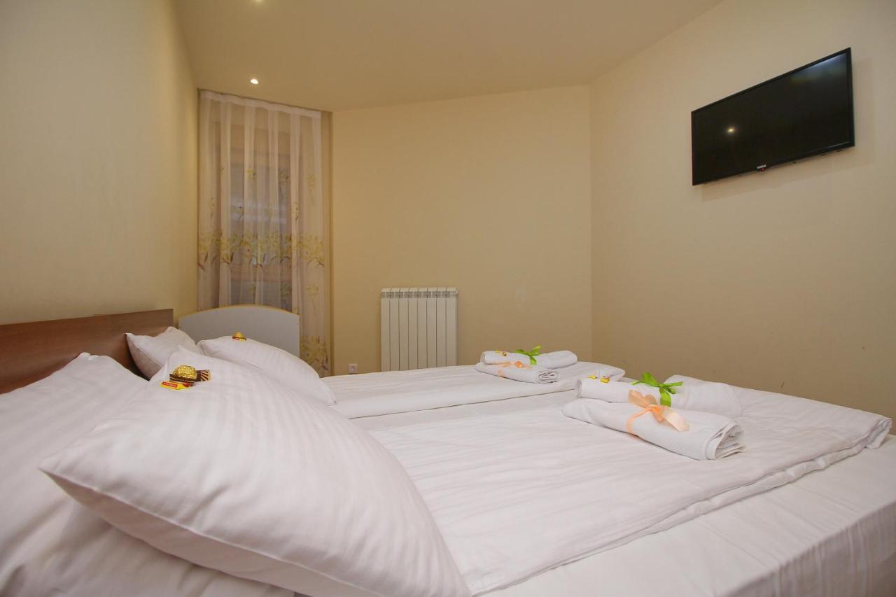 Tanasic Apartment *