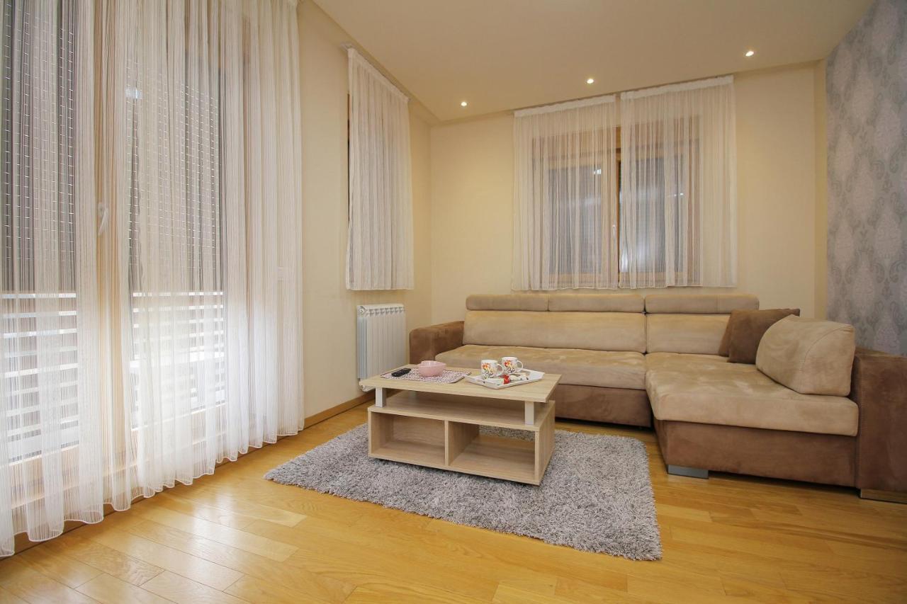 Apartment Tanasic *